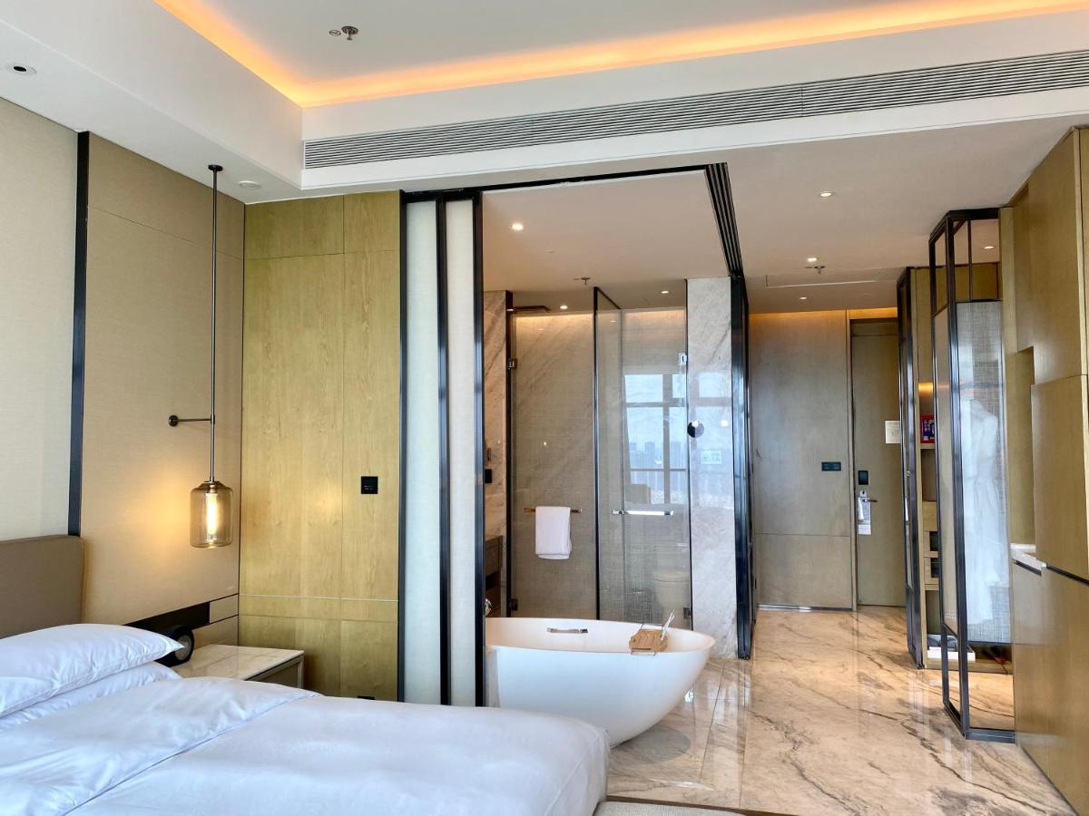 Zhangjiagang Marriott Hotel Exterior foto