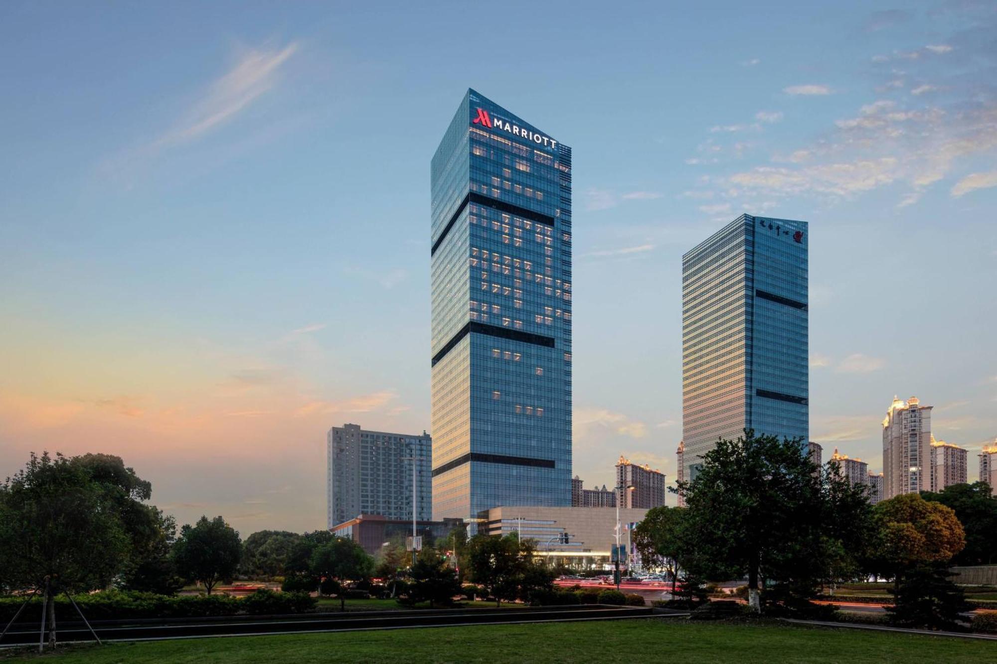 Zhangjiagang Marriott Hotel Exterior foto